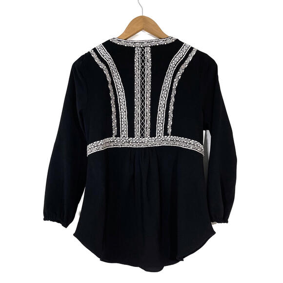 Rungolee Women’s Size XS Black Embroidered Button Front 3/4 Sleeve Boho Top - Picture 8 of 10